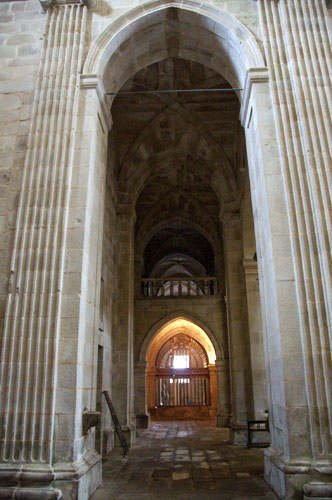Nave de la epístola de la iglesia de Montederramo